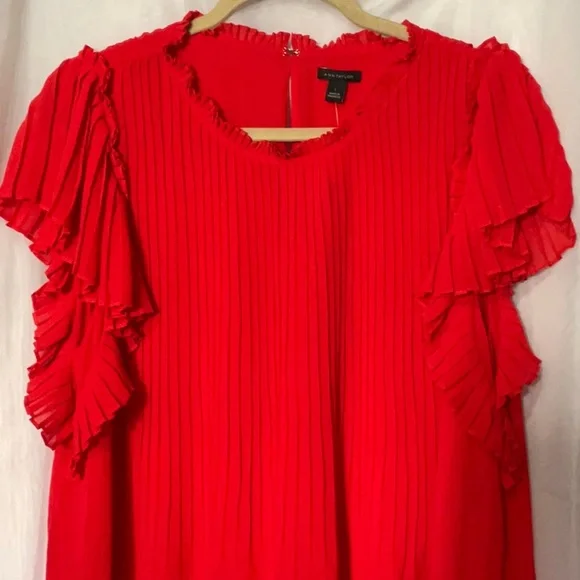 Ann Taylor Red Short Sleeve Pleaded Blouse - Picture 3 of 13